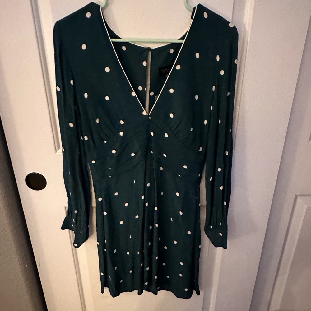 NWT Top Shop Mini Green Polka Dot Dress w/ Long Sleeves, Open Back, V Neck SZ 6